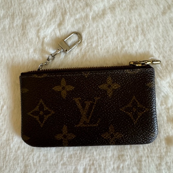 ❌❌SOLD❌❌100% Authentic Louis Vuitton Key Cles. - Picture 3 of 16